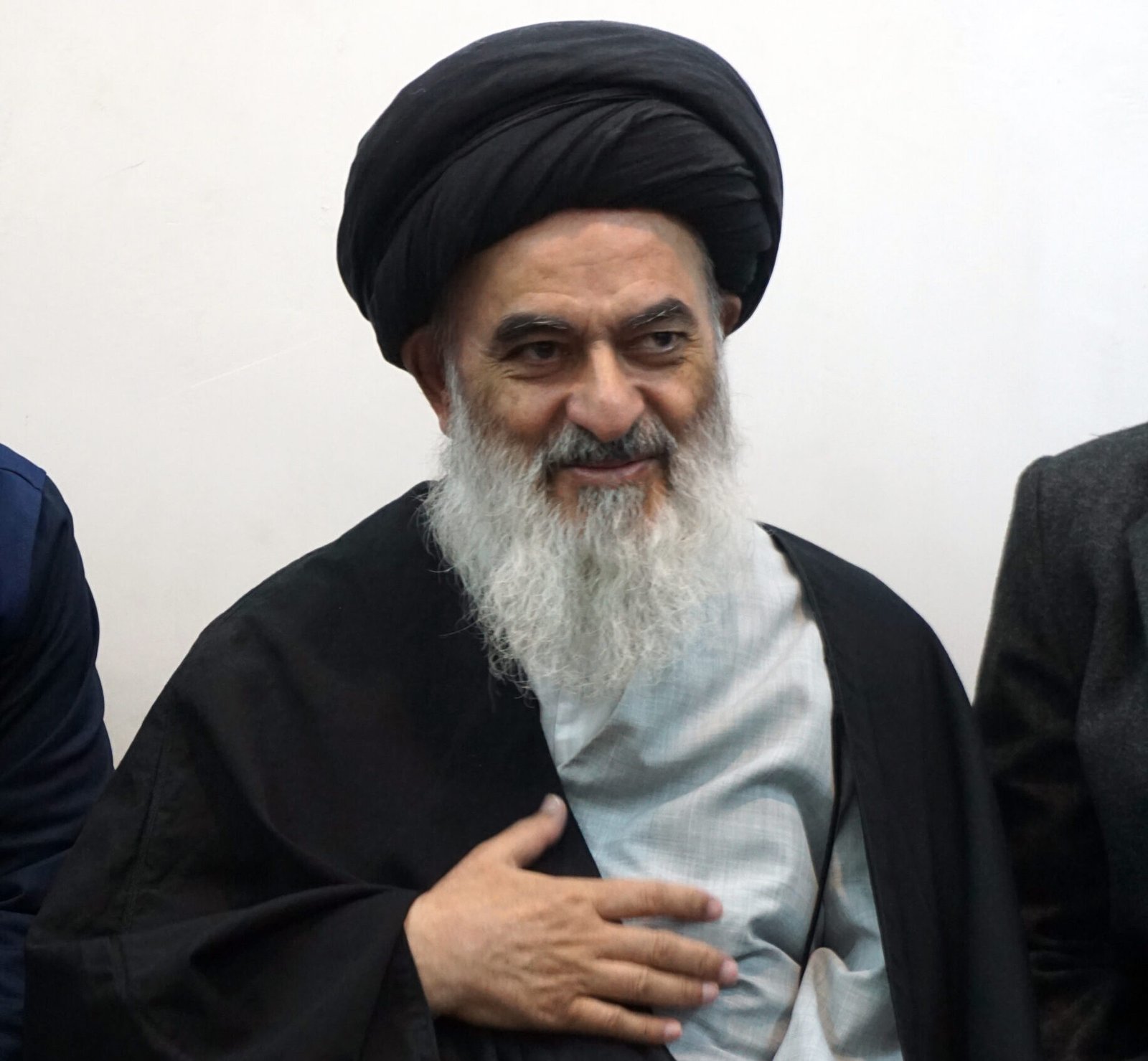 الشباب في فكر المرجعية الشيرازية