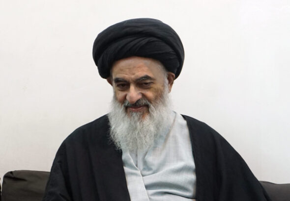 ترجمة المرجع الشيرازي ووالده وجده